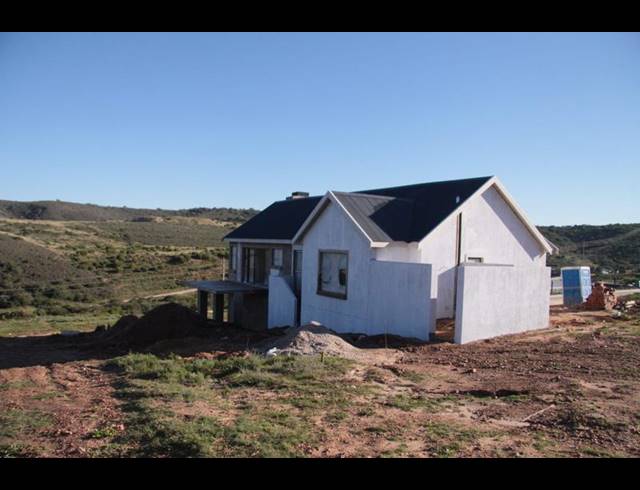 3 BEDROOM HOUSE FOR SALE IN OUTENIQUASBOSCH
